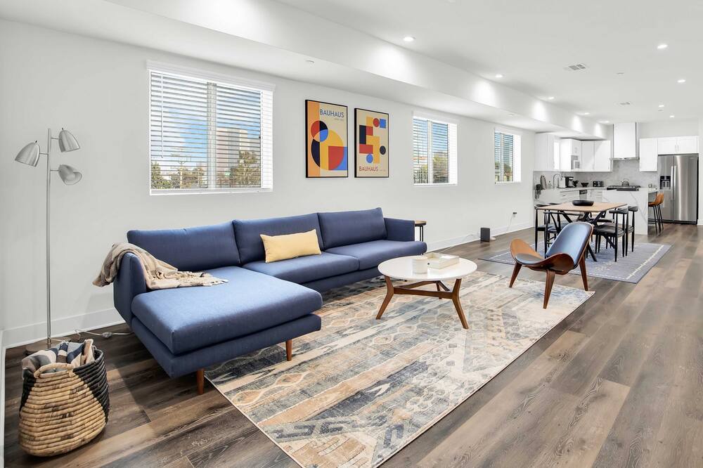 Photo of Livingroom in Westlake