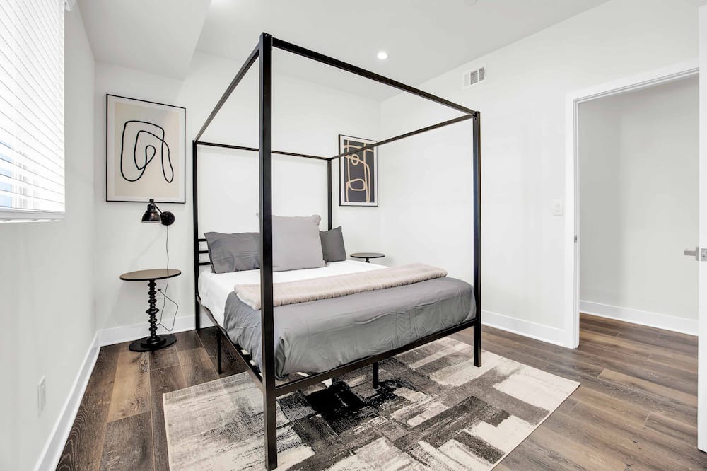 Photo of Bedroom in Westlake