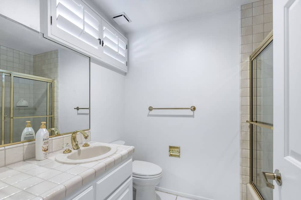 Photo of Bathroom in Indian Wells