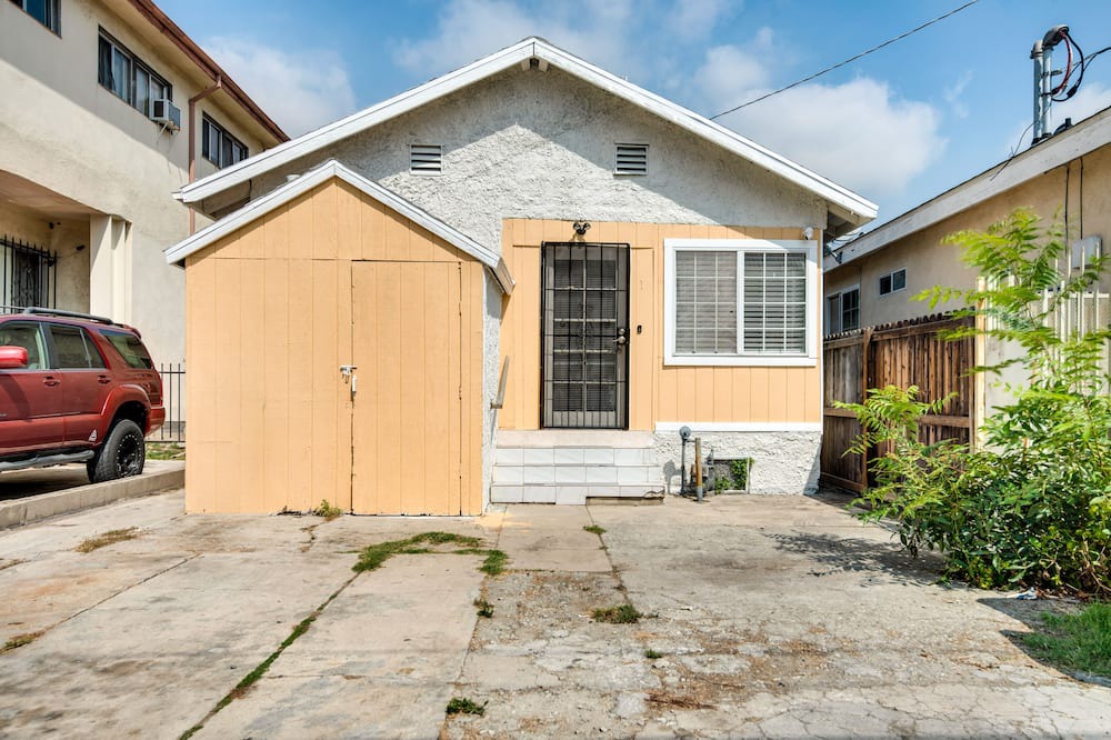 Photo of Outdoor in East Hollywood