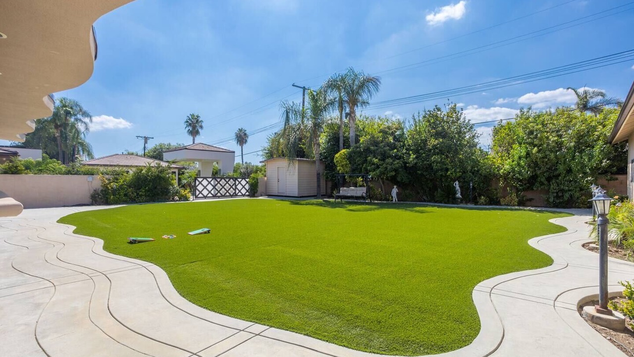 Photo of Outdoor in Northridge