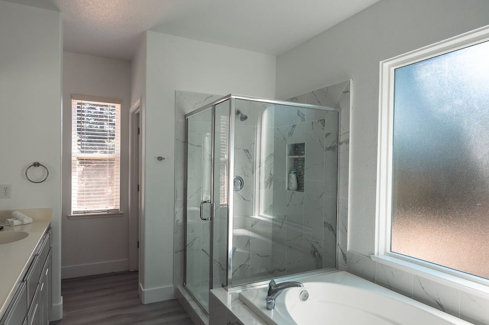 Photo of Bathroom in Riverbank