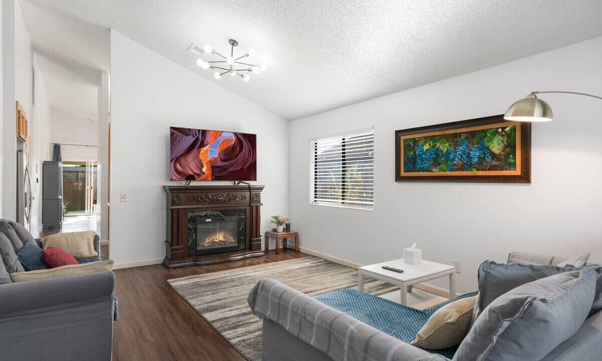 Photo of Livingroom in Santa Rosa