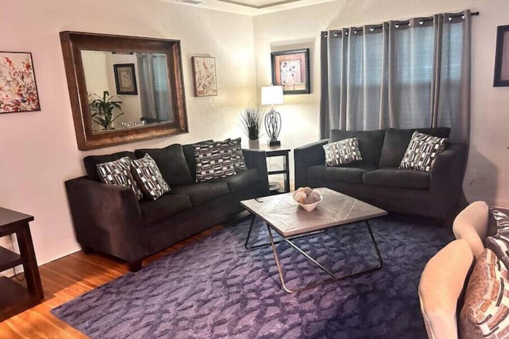 Photo of Livingroom in La Sierra