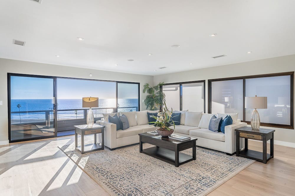 Photo of Livingroom in Playa Del Rey