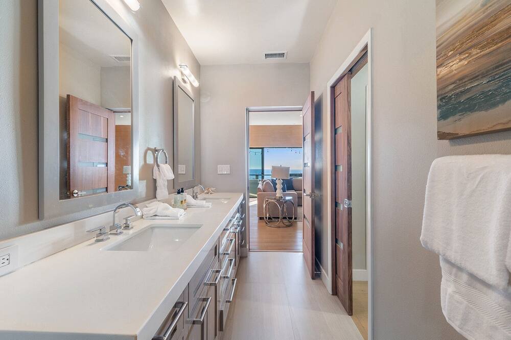 Photo of Bathroom in Playa Del Rey