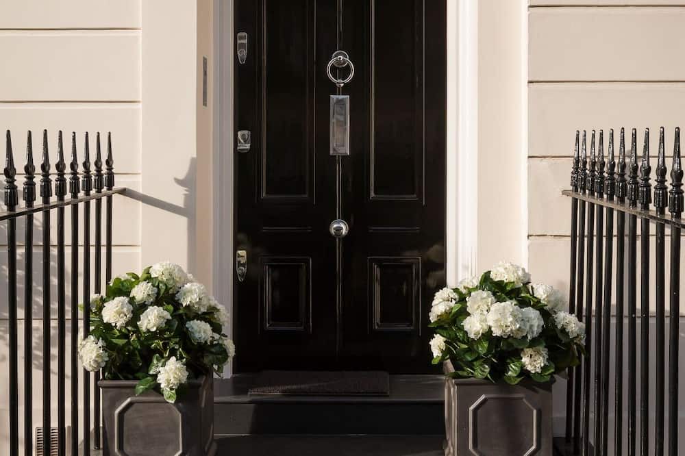 Photo of Outdoor in Belgravia