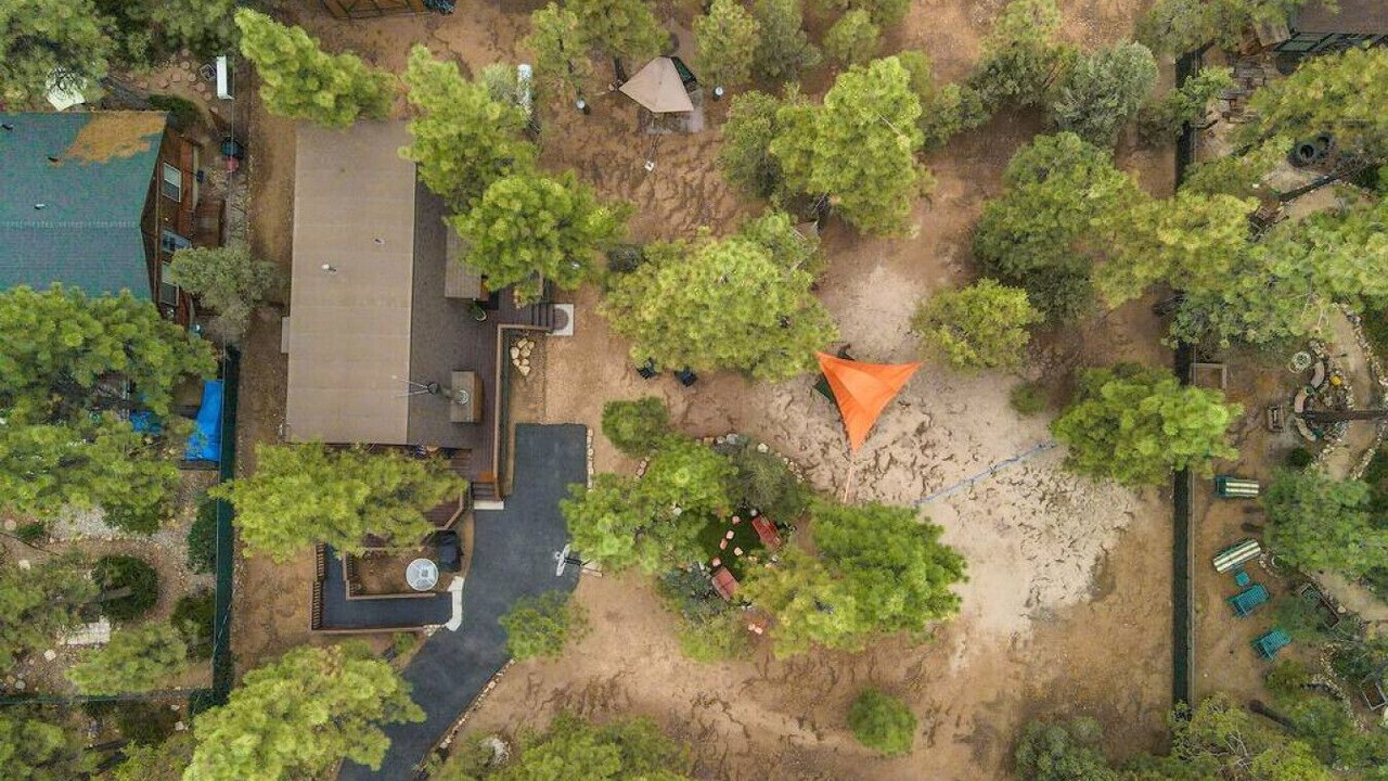 Photo of Outdoor in Woodlands