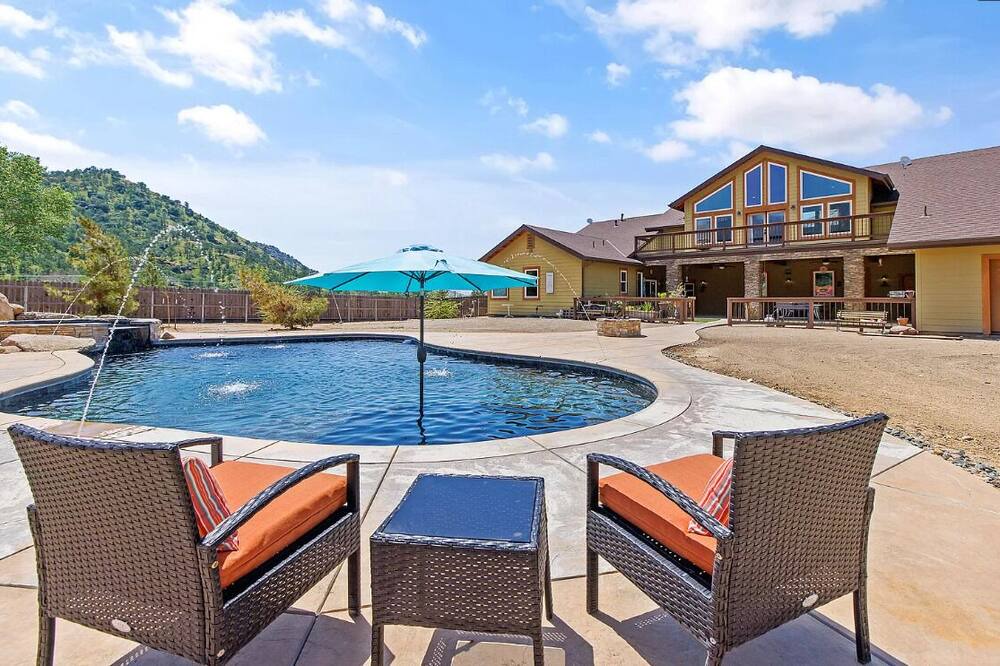 Photo of Outdoor in Springville