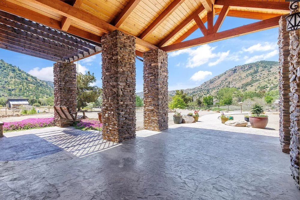 Photo of Outdoor in Springville