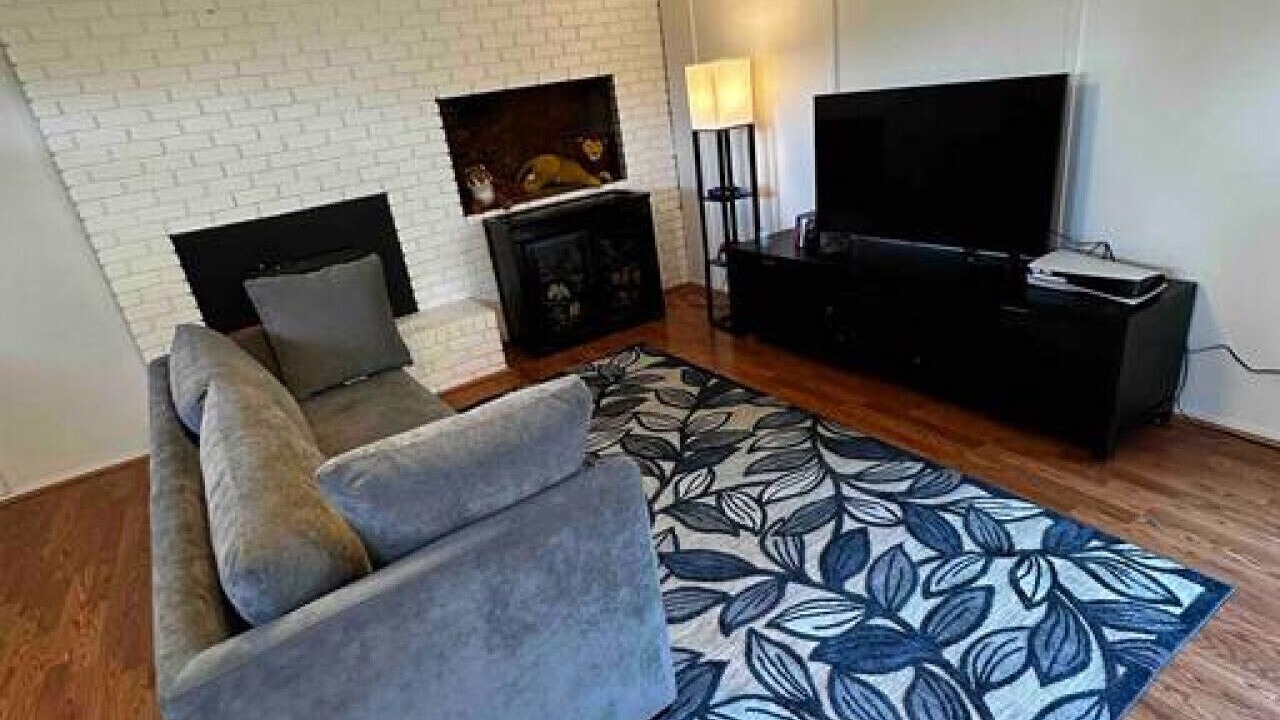 Photo of Livingroom in Woodside
