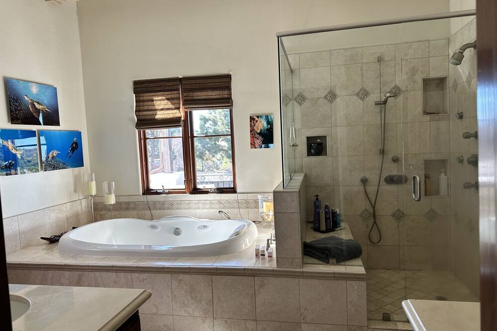 Photo of Bathroom in Palos Verdes Estates