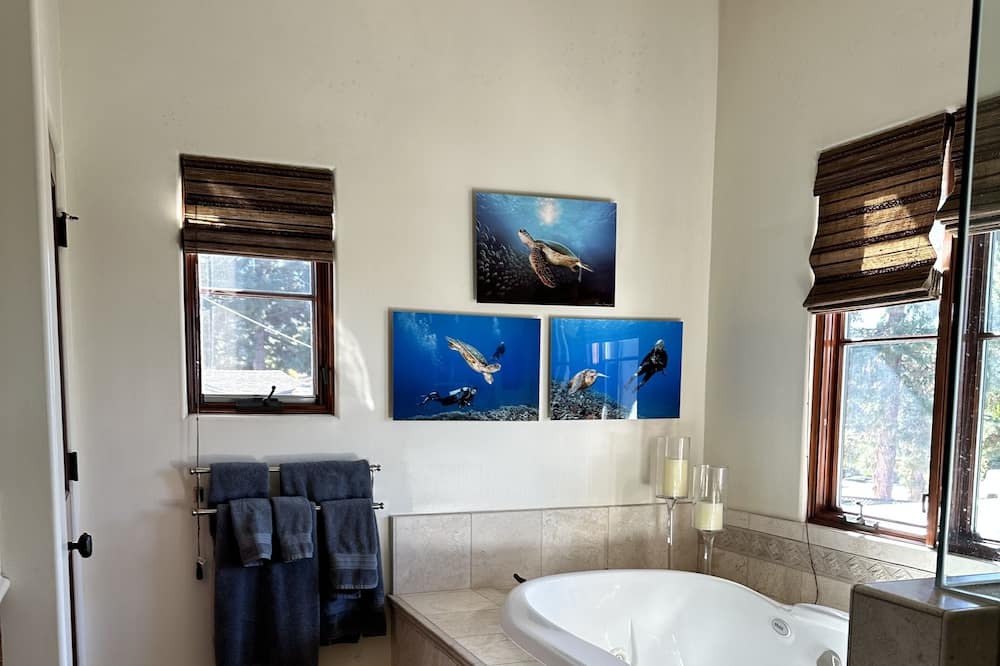 Photo of Bathroom in Palos Verdes Estates