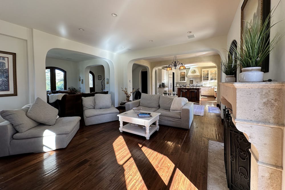 Photo of Bedroom in Palos Verdes Estates