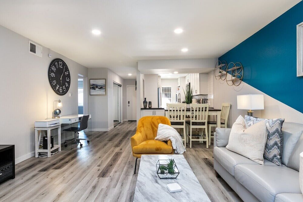 Photo of Livingroom in Thousand Oaks