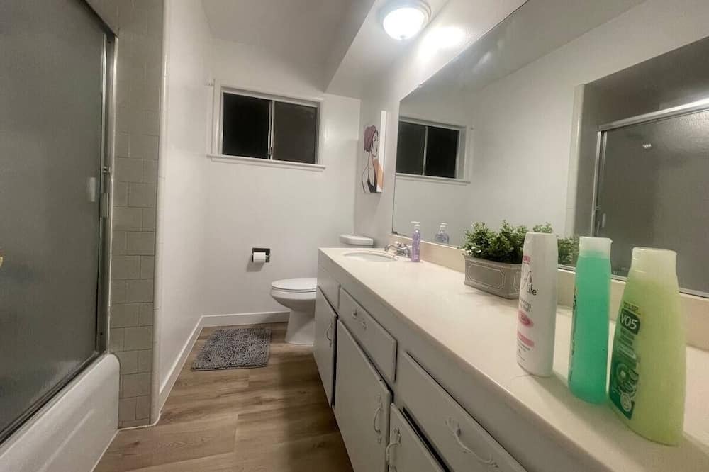Photo of Bathroom in Fontana