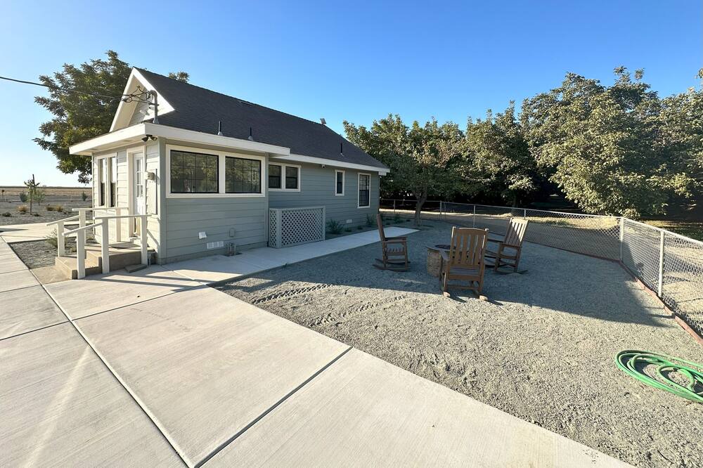 Photo of Outdoor in Visalia