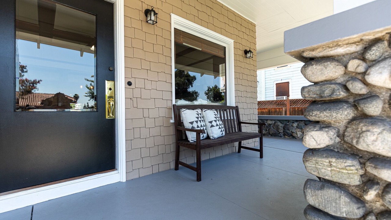 Photo of Patio Balcony in Westmont