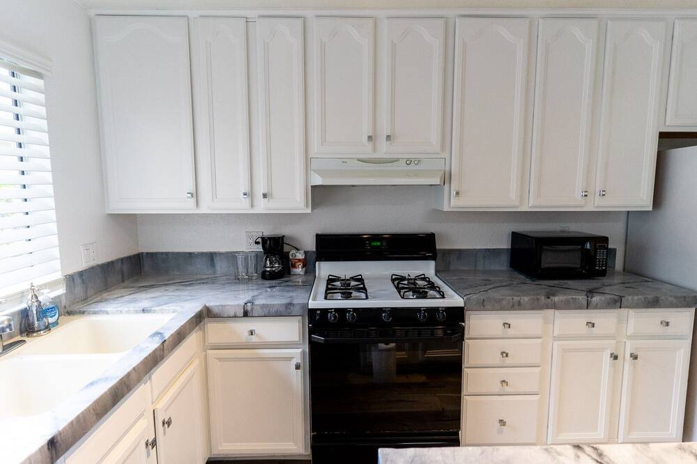 Photo of Kitchen in North Tustin