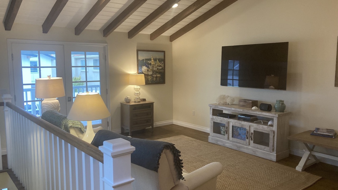 Photo of Livingroom in Oxnard Shores