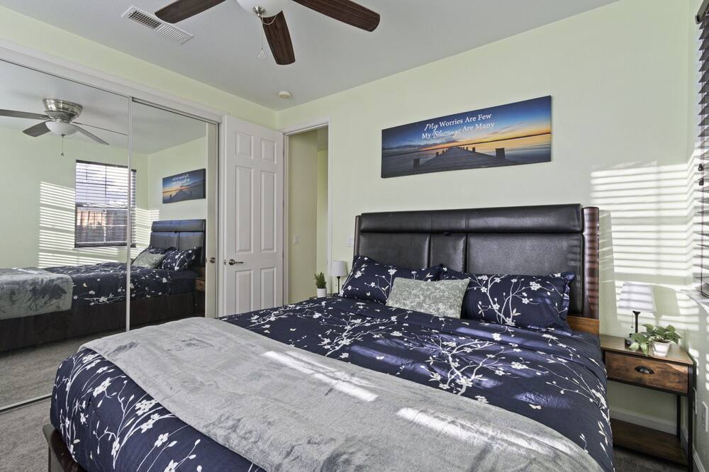 Photo of Bedroom in Antioch