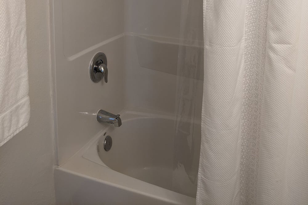 Photo of Bathroom in Carlton Hills