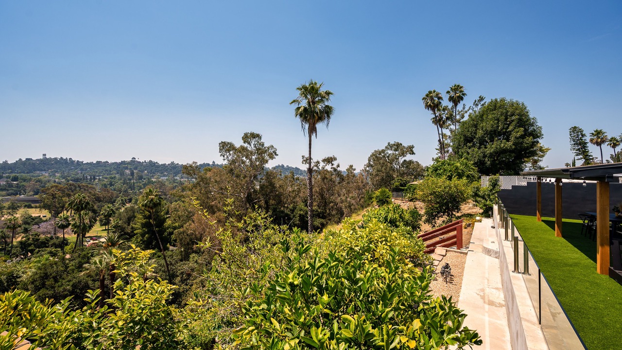 Photo of Outdoor in Highland Park