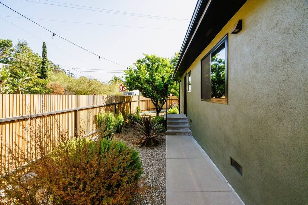 Photo of Outdoor in Elysian Heights