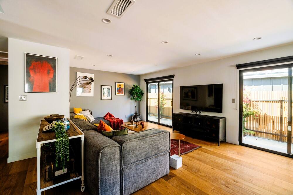 Photo of Livingroom in Elysian Heights