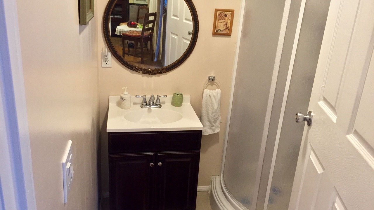 Photo of Bathroom in Valley Glen