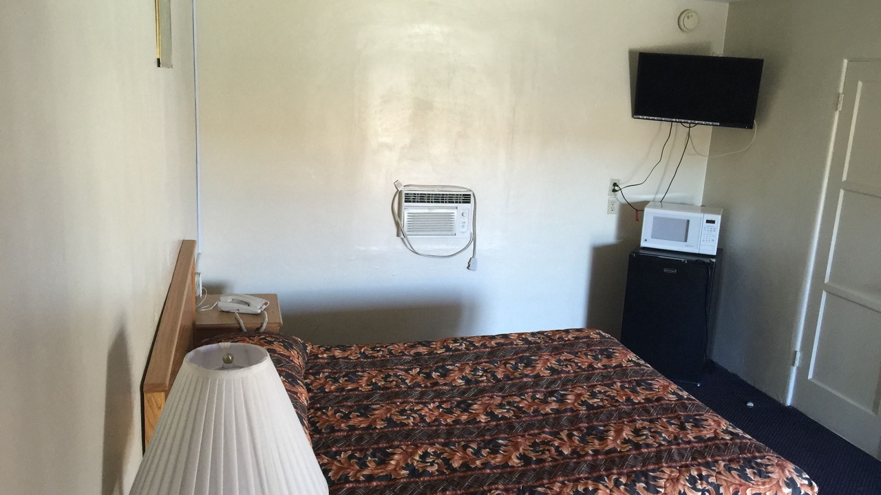 Photo of Bedroom in San Jacinto