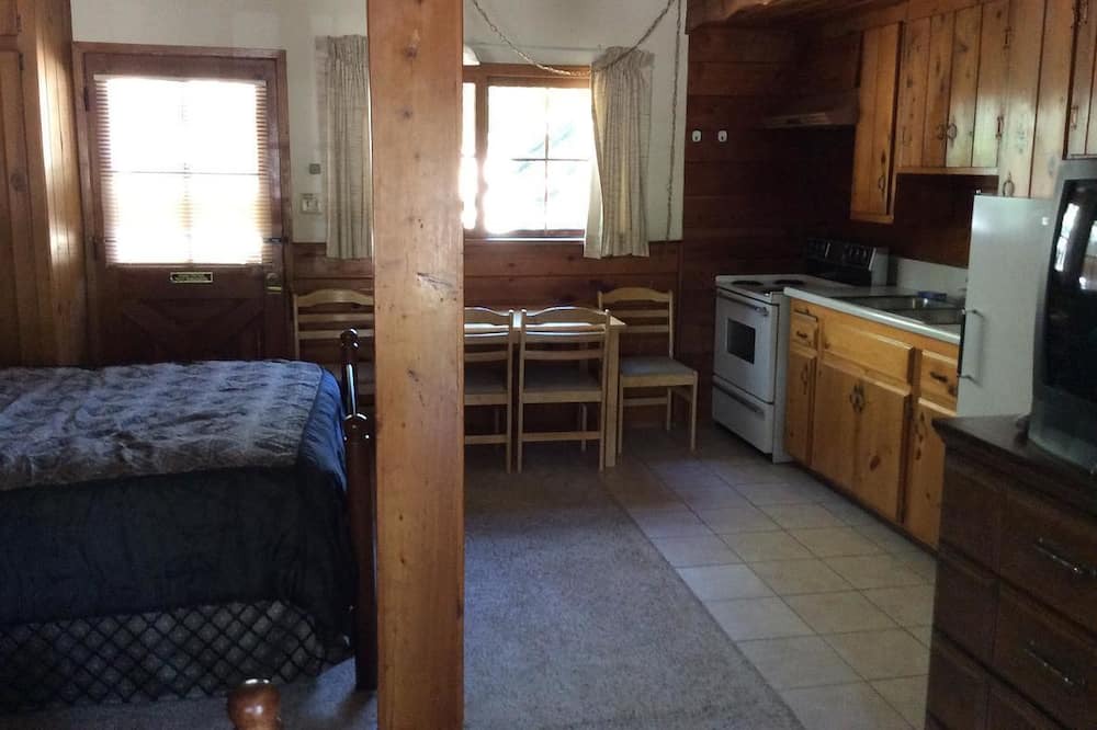 Photo of Livingroom in Kernville