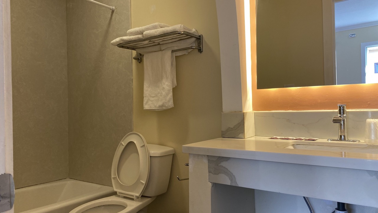 Photo of Bathroom in Los Angeles