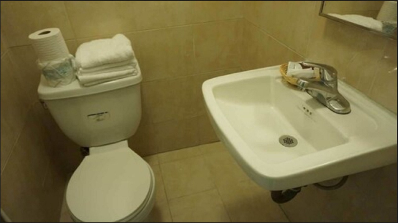 Photo of Bathroom in Little Armenia