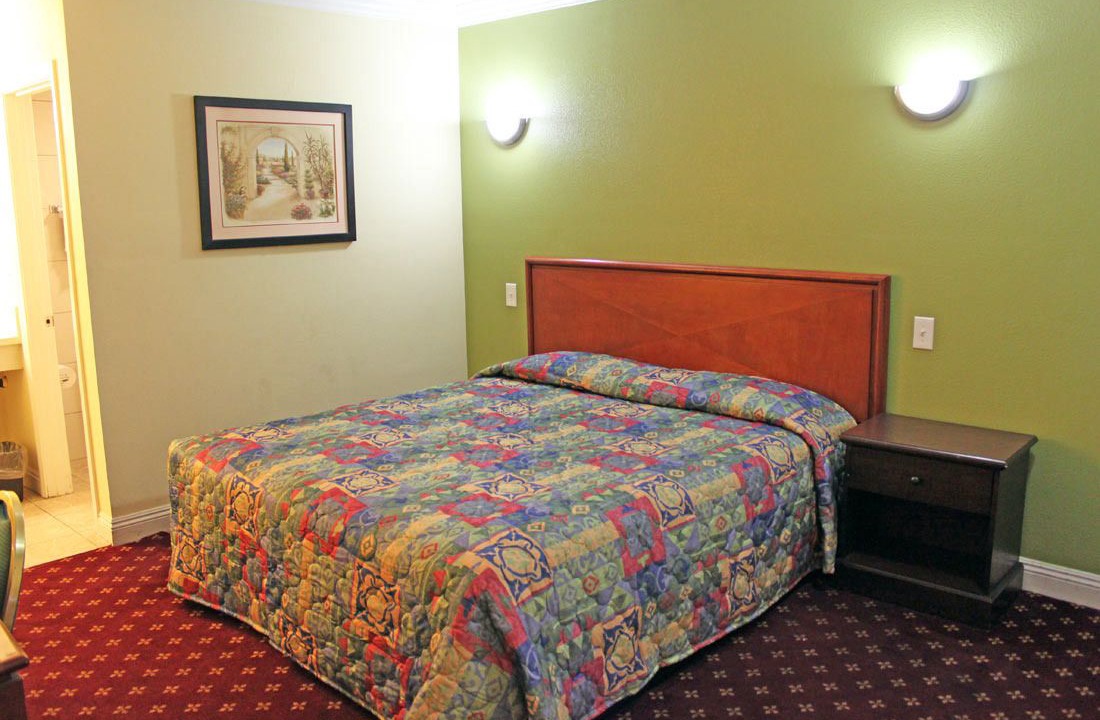 Photo of Bedroom in Pomona