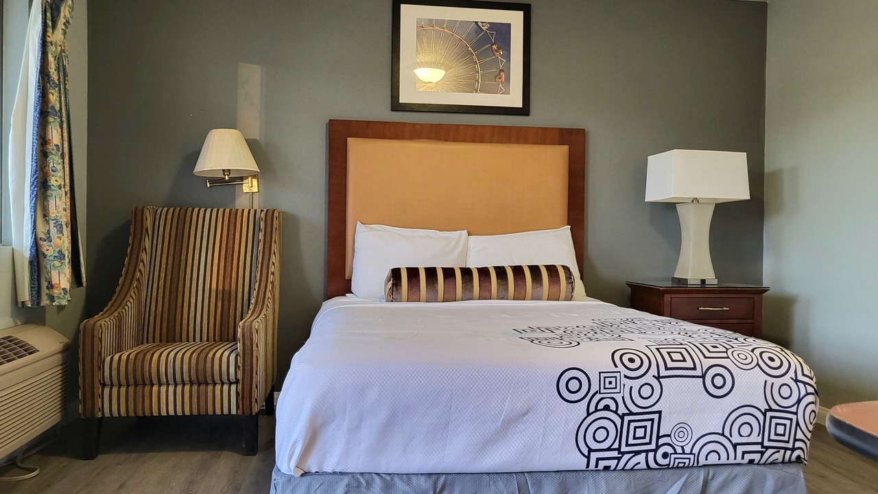 Photo of Bedroom in Barstow