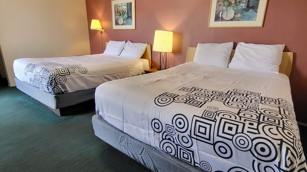 Photo of Bedroom in Barstow