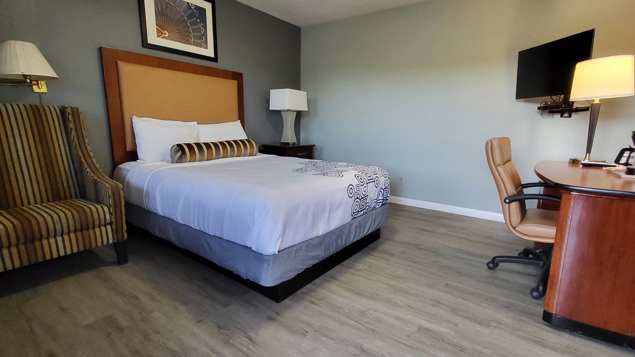 Photo of Bedroom in Barstow