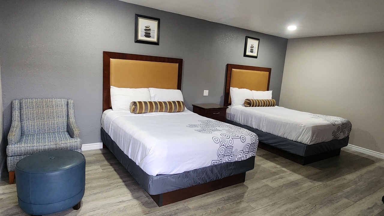 Photo of Bedroom in Barstow