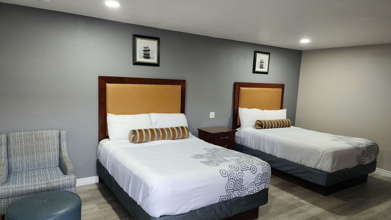 Photo of Bedroom in Barstow