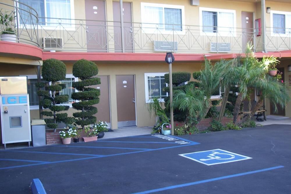 Photo of Outdoor in Fullerton