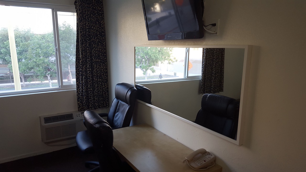 Photo of Livingroom in Westlake South