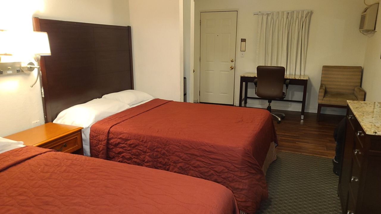 Photo of Bedroom in Willow Creek