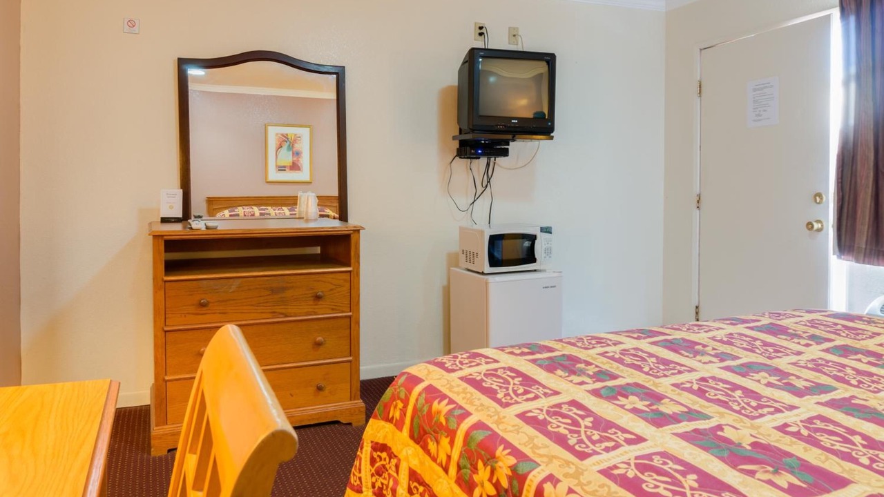 Photo of Bedroom in Lynwood