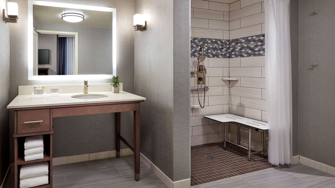 Photo of Bathroom in North Redondo
