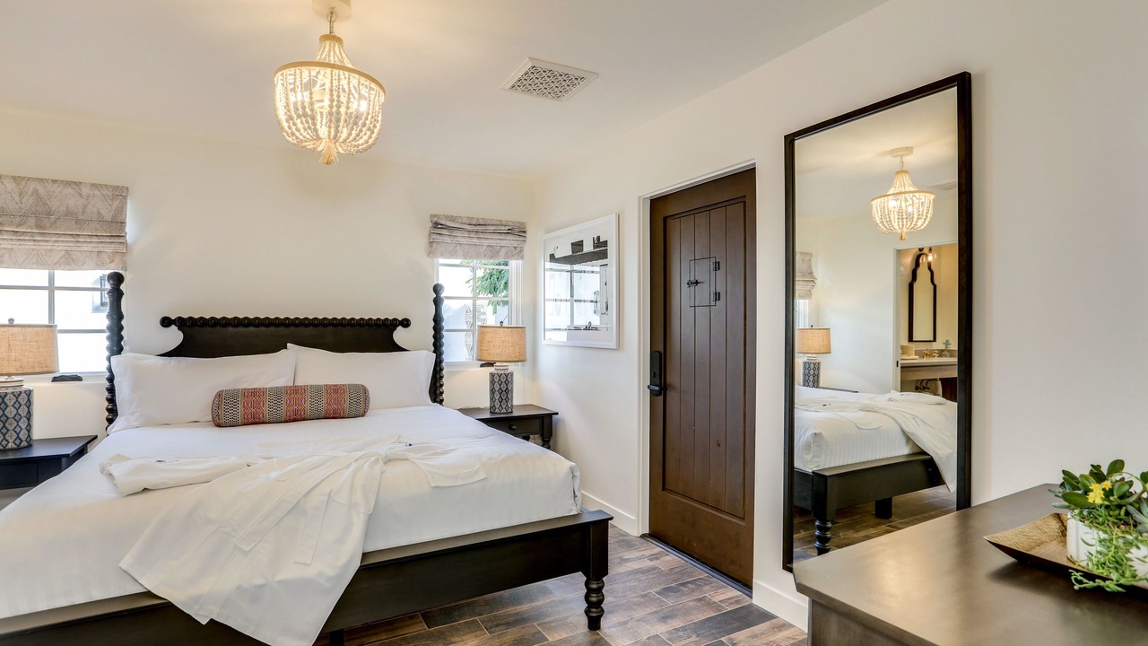 Photo of Bedroom in Historic Tennis Club