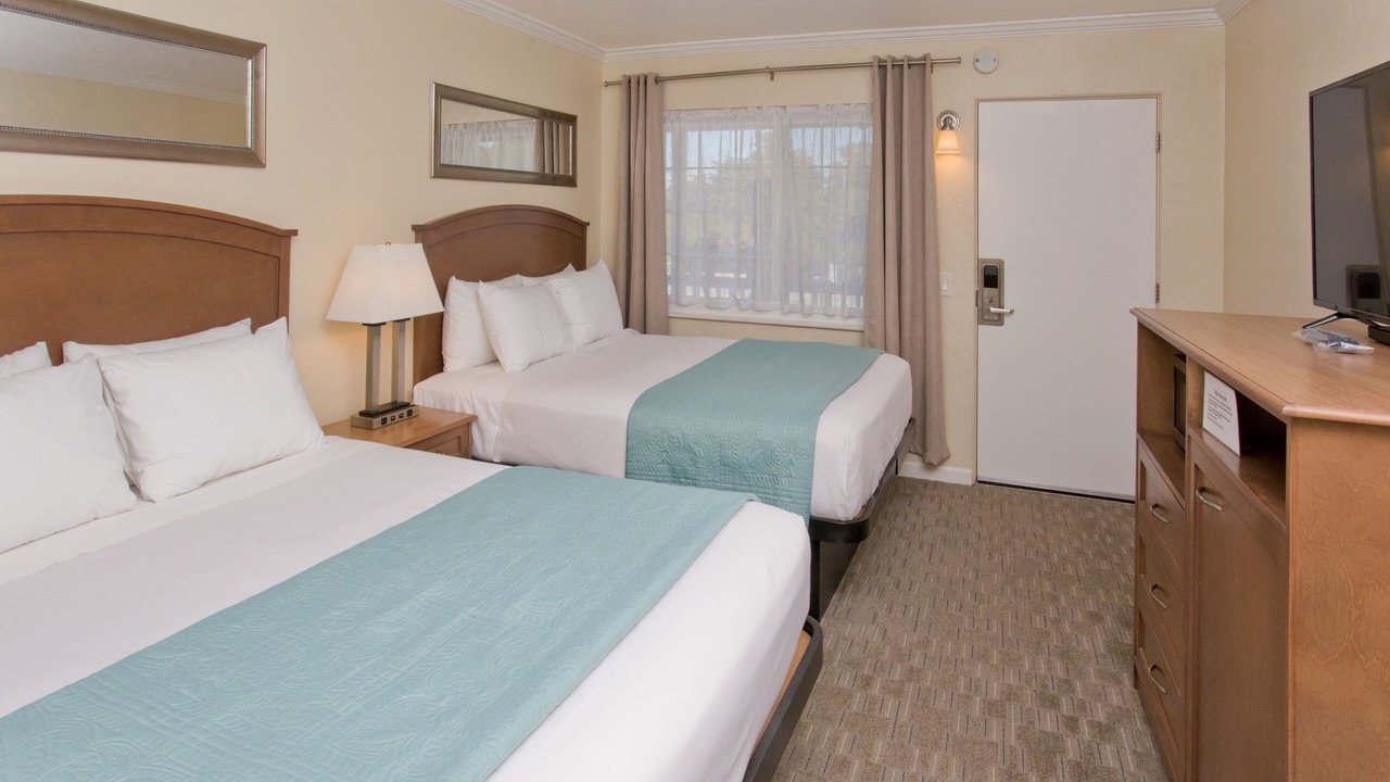 Photo of Bedroom in Munras Avenue