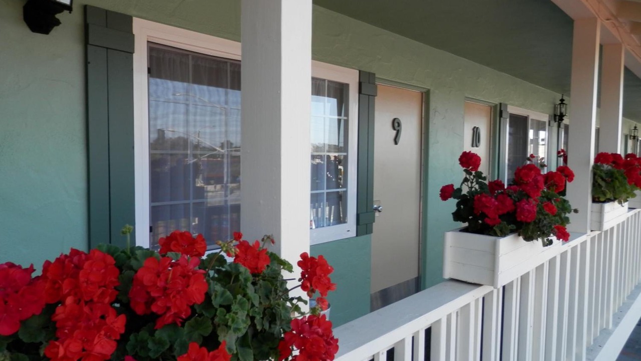 Photo of Patio Balcony in Munras Avenue