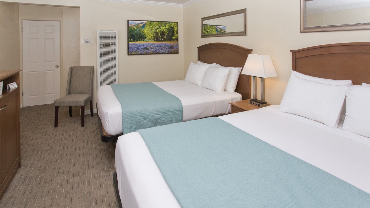 Photo of Bedroom in Munras Avenue