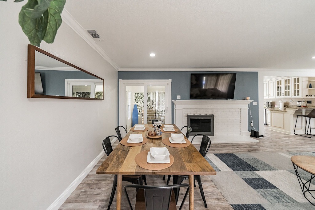 Photo of Livingroom in Anaheim Colony Historic District